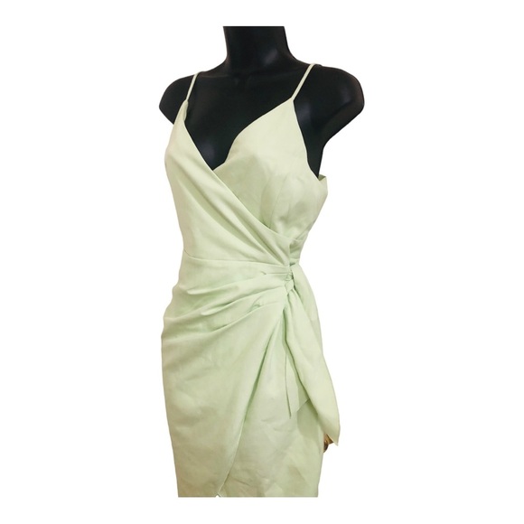 BCBGeneration green V-Neck asymmetrical tie waist tulip Wrap Dress size 6 new - Picture 11 of 13